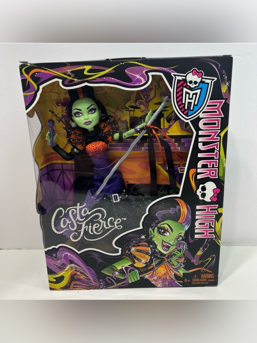MONSTER HIGH DOLL Casta Fierce NRFB NWT 2014 toy